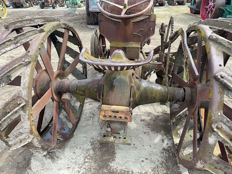 ford-with-mounted-disk-plow-image-21