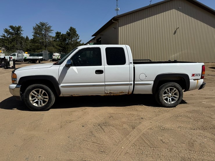 2002-gmc-1500-image-2