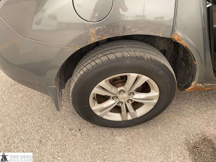 2012-chevrolet-equinox-image-28