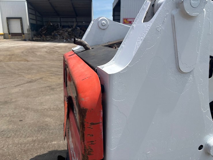 2013-bobcat-s630-image-13