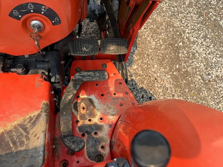 2019-kubota-l2501d-image-22