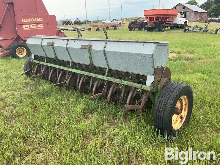john-deere-b-image-5