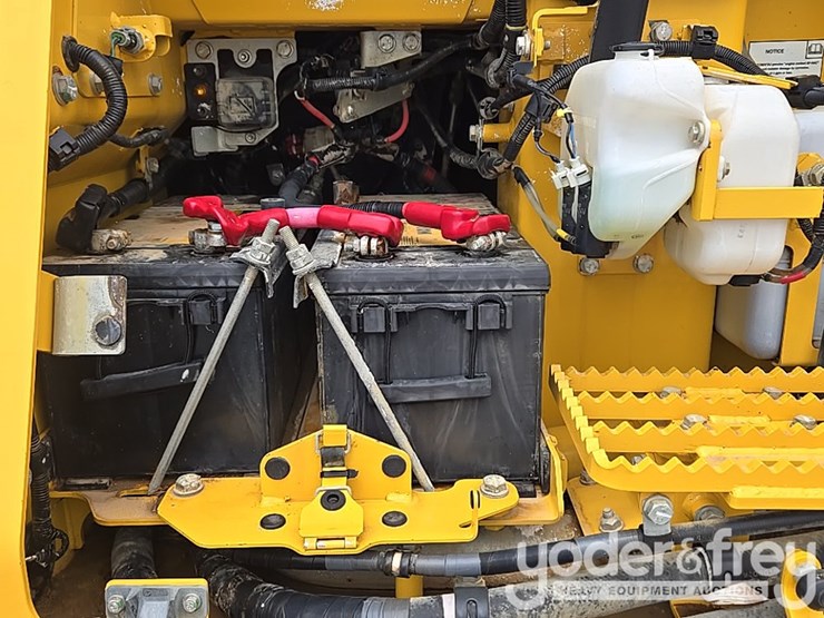 2023-komatsu-d61pxi-24-image-29