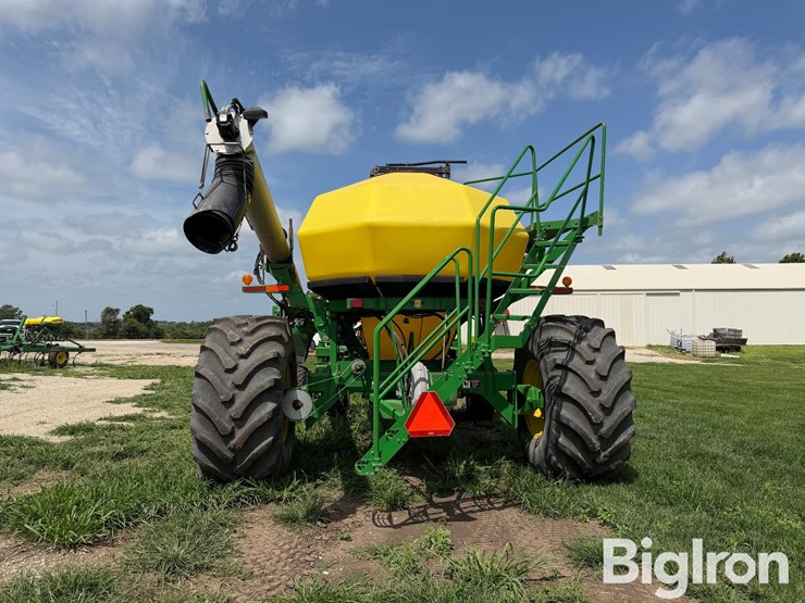2010-john-deere-1890-image-6