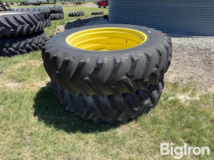 john-deere-16-image-9