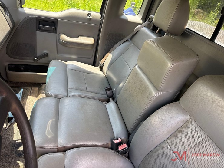2004-ford-f150-xl-image-23