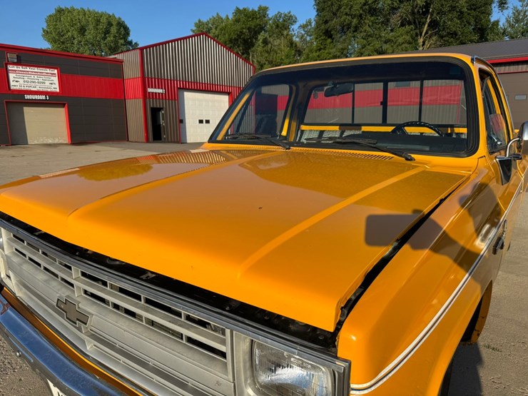 1985-chevrolet-c10-image-9