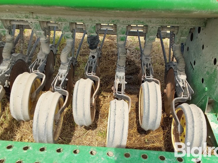 john-deere-450-image-18