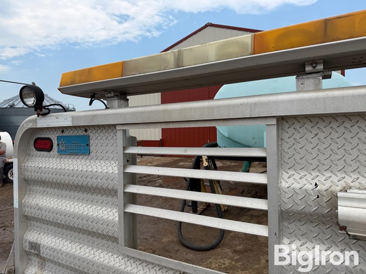 merritt-truck-headache-rack-image-19