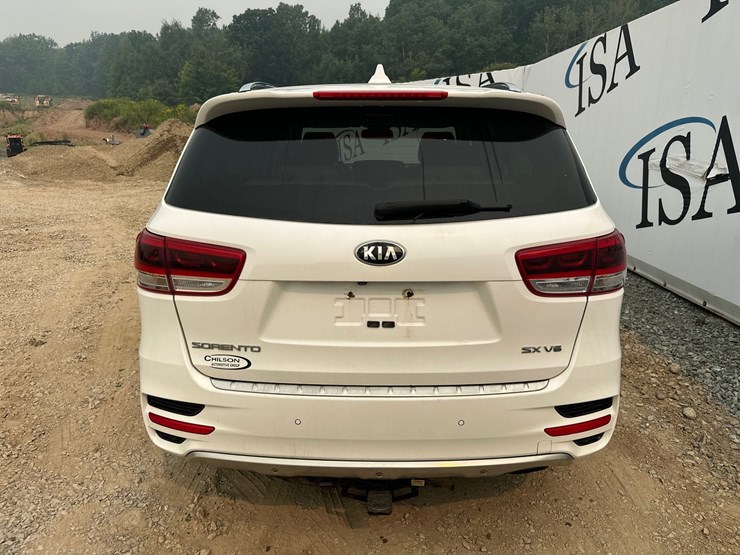 2016-kia-sorento-sx-image-4