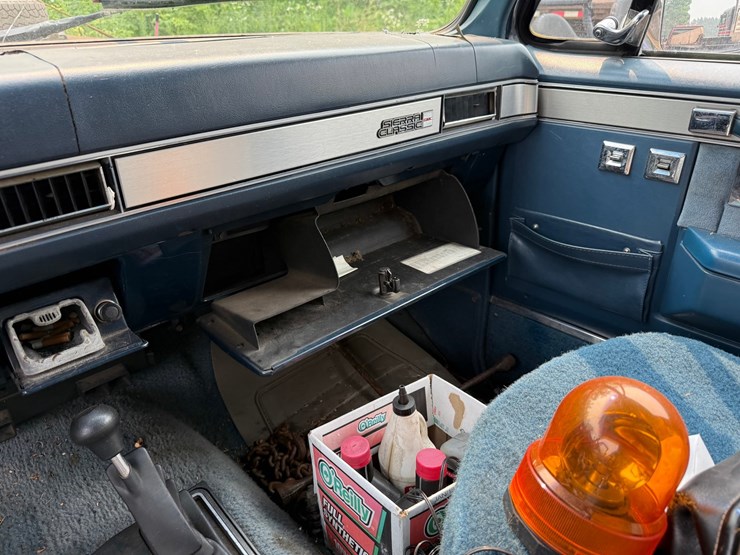 1987-gmc-suburban-image-38
