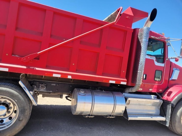 2010-kenworth-t800-image-33