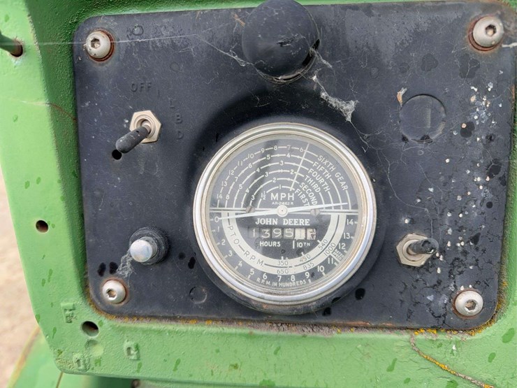 john-deere-630-image-34