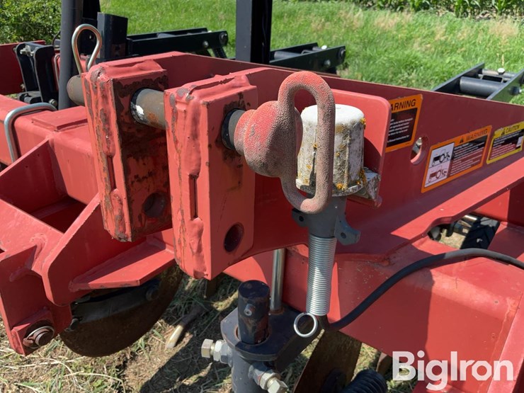 case-ih-2500-image-10