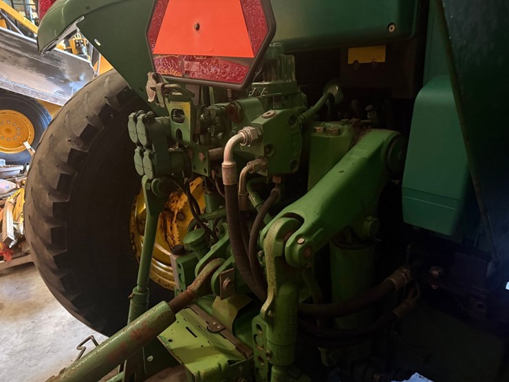john-deere-6420-image-23