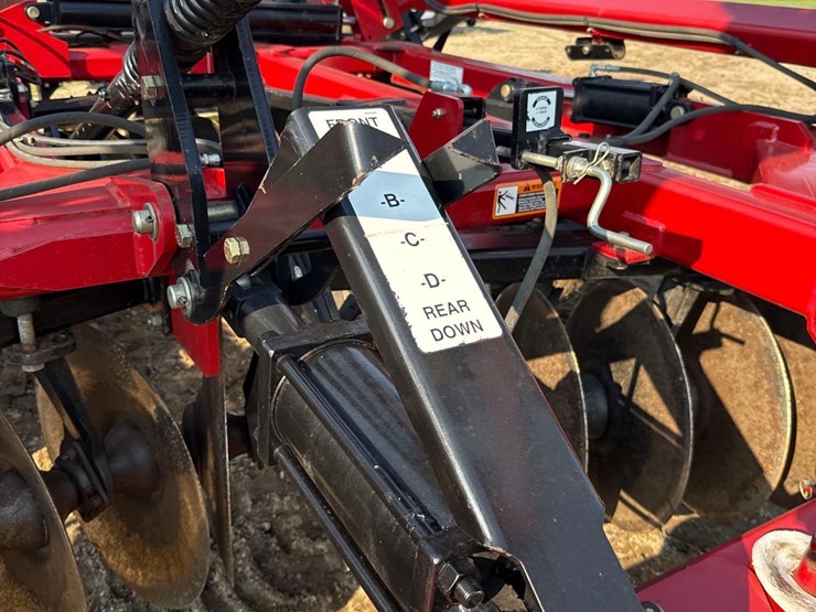 2012-case-ih-370-image-45