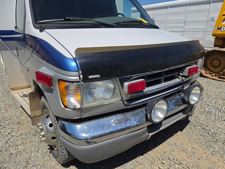 2000-ford-e350-image-9