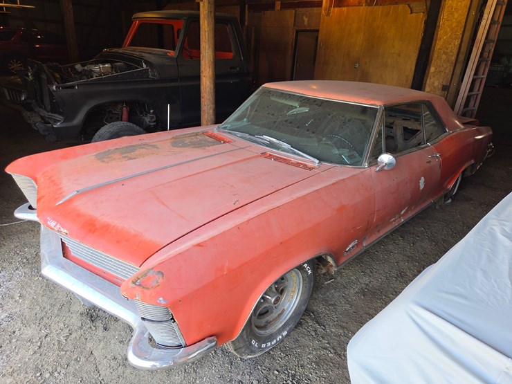 #1837-•-1965-buick-riviera-grand-sport-image-1