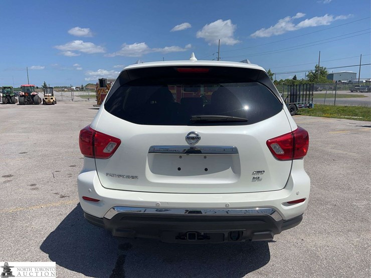 2020-nissan-pathfinder-image-6