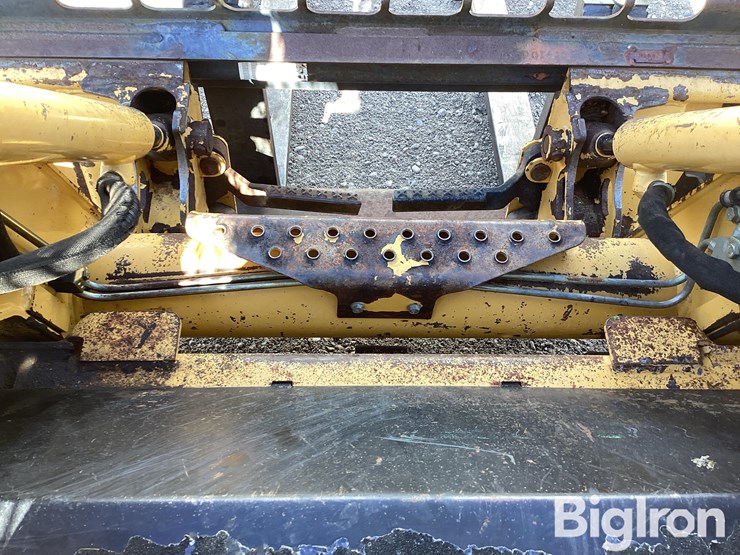 2003-john-deere-250-image-10