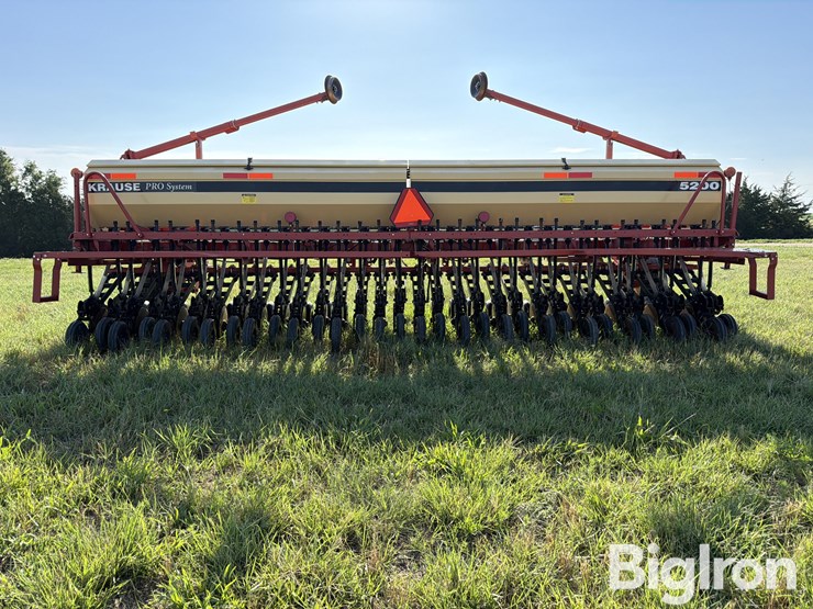 2008-krause-5200m-20-pro-system-minimum-till-precision-grain-drill-image-6