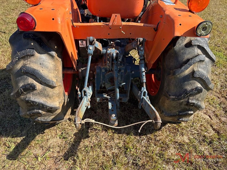 kubota-b8200-image-12