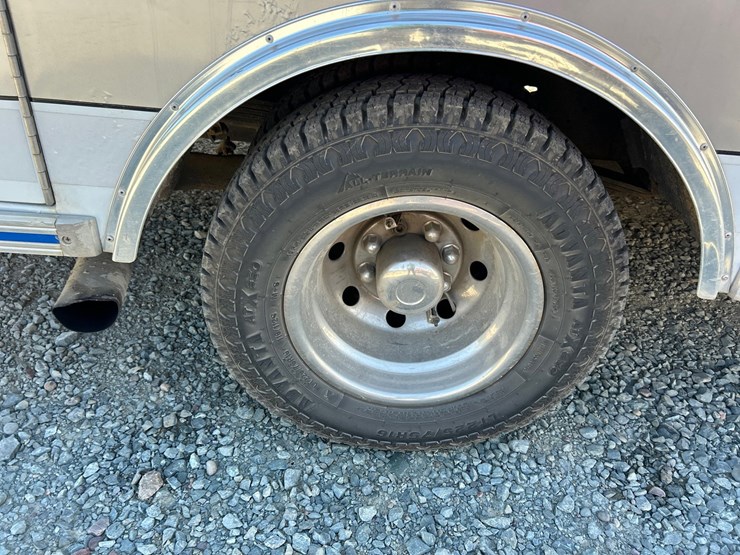 2000-ford-e350-image-82