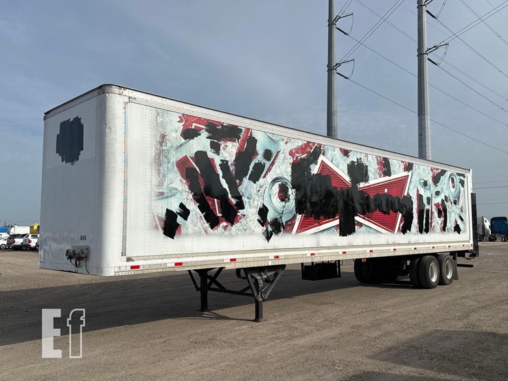 2002-strick-trailer-image-1