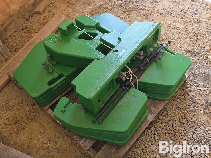 john-deere-weight-bracket-&-suitcase-weights-image-7