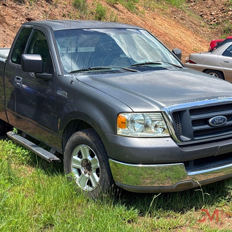 2004 FORD F150 XL