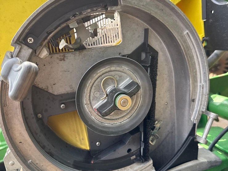 2006-john-deere-1770nt-image-42