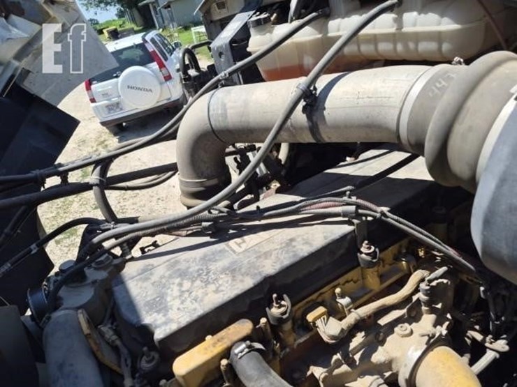 2005-caterpillar-c13-image-17