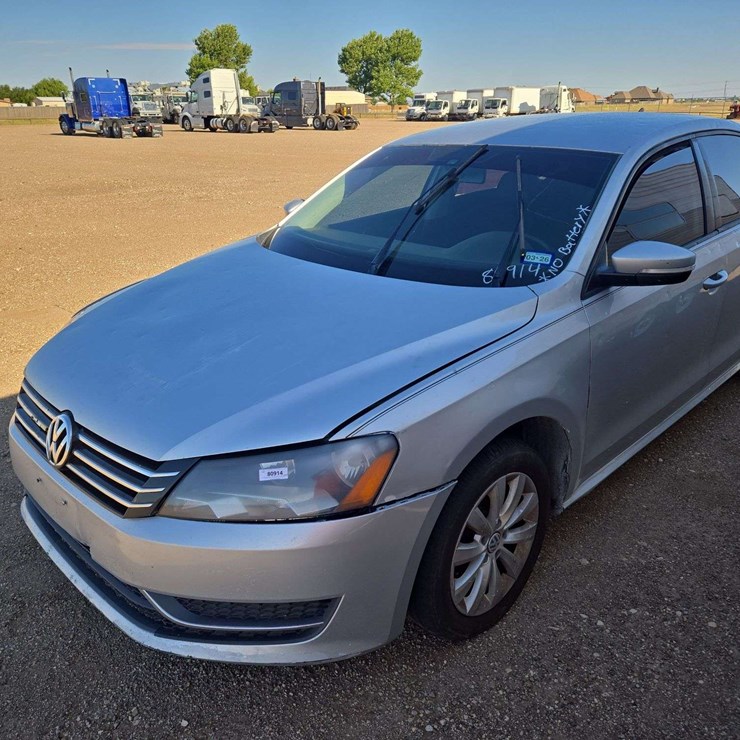 2015 Volkswagen Passat Limited Edition / S / Wolfsburg Sedan 4D