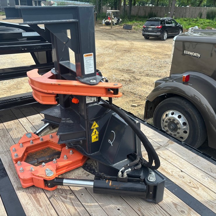 #2258 • 2025 Wig XN-SJ0-14 Skid Steer Tree Sheer