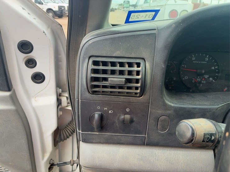 2005-ford-f350-image-14