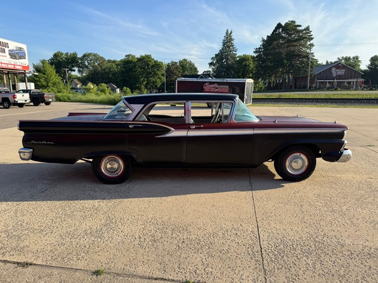 #1883-•-1957-ford-fairlane-image-6