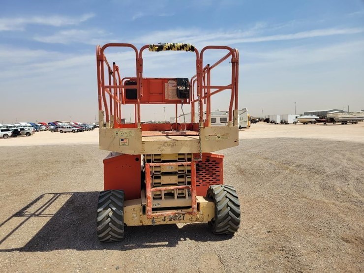 2000-jlg-260mrt-image-4