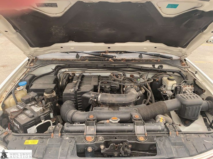 2014-nissan-frontier-image-10