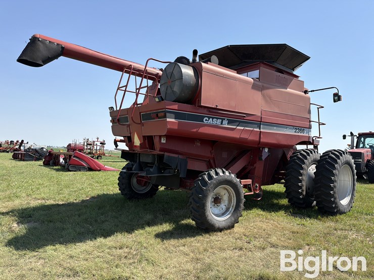 2000-case-ih-2366-image-5