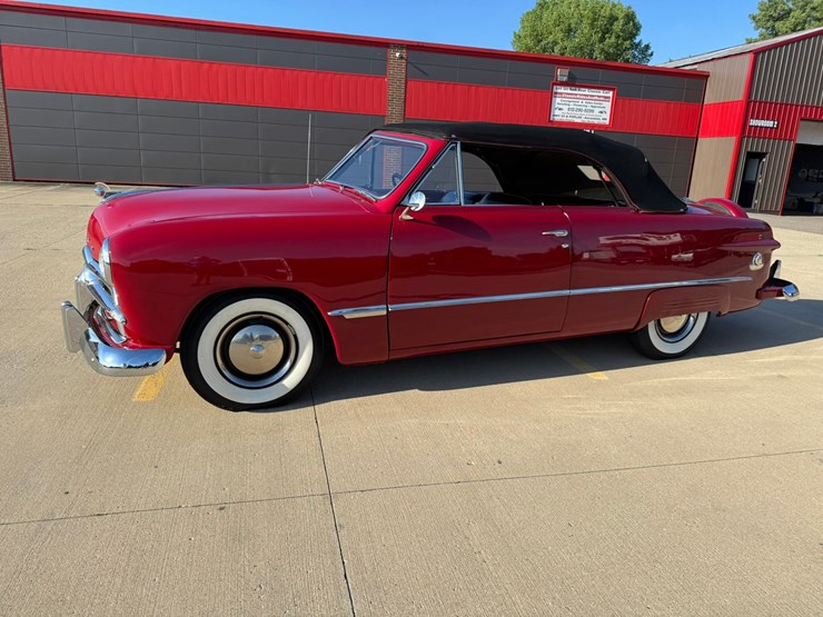 #1879-•-1949-ford-custom-convertible-image-2