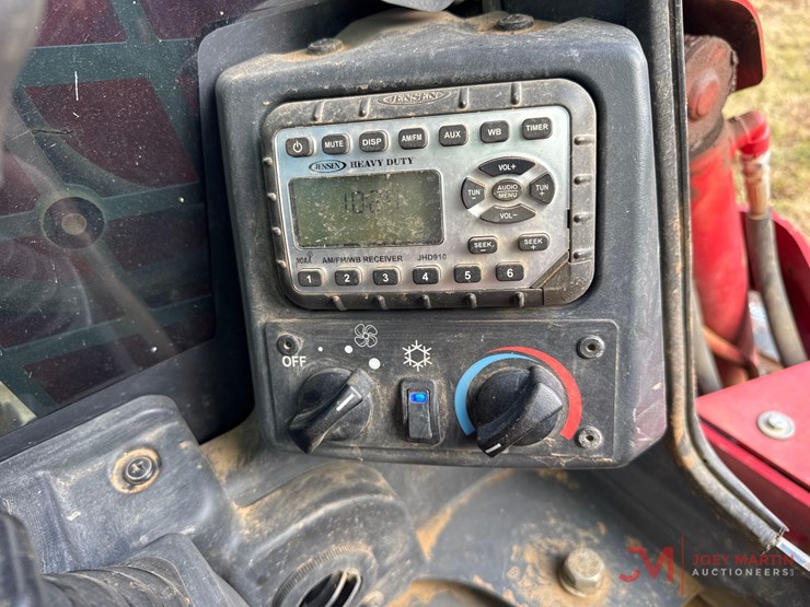takeuchi-tl8r-image-24