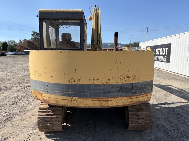 1990-caterpillar-e70b-image-5