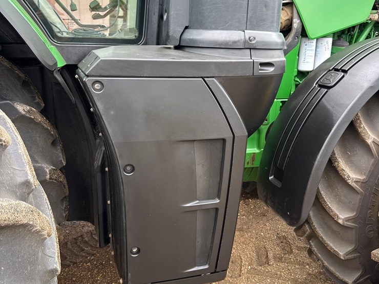 2014-john-deere-8320r-image-61