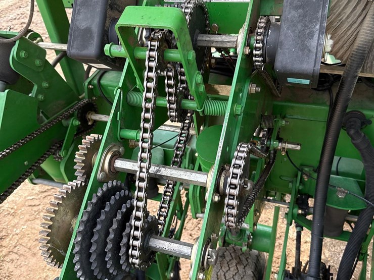 2006-john-deere-1770nt-image-70