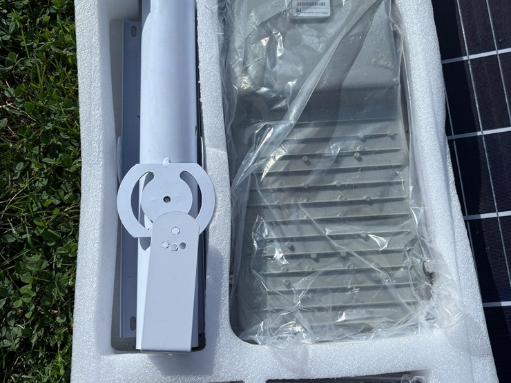 wywna-outdoor-solar-lighting-image-14