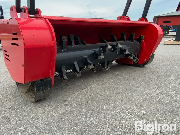 2026-massey-ferguson-730-image-18
