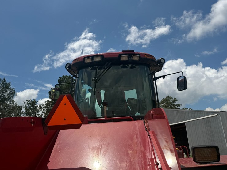 2014-case-ih-470-image-87