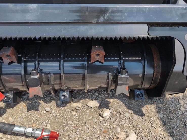 iranch-mini-skid-steer-drum-mulcher-image-2