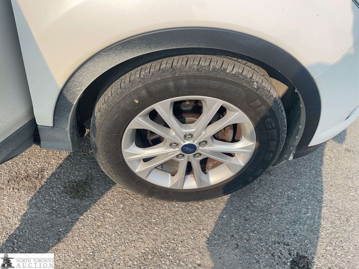 2017-ford-escape-image-22