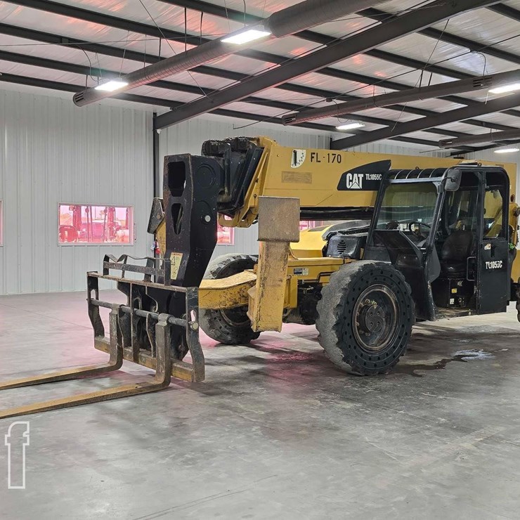 2013 CATERPILLAR TL1055C